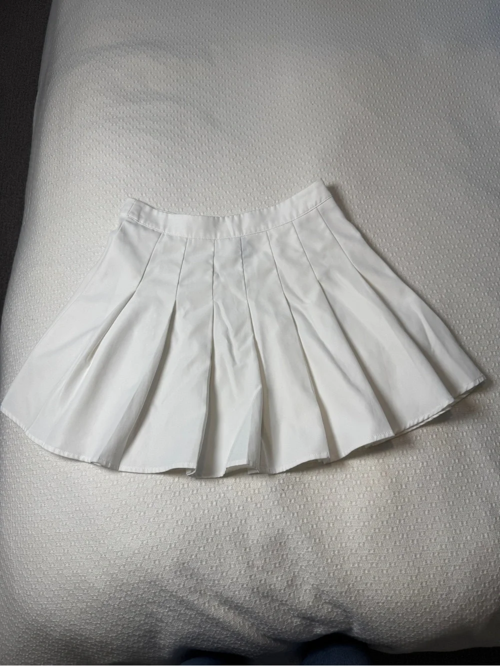 SHEIN White Pleated Circle Skater Mini Skirt Size 6 Medium